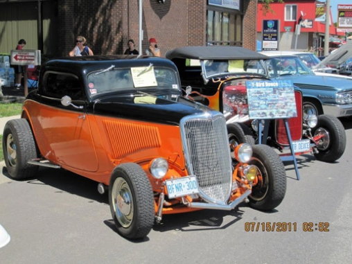 Mike's Sweet 34 Ford Coupe 
&  John's T-Bird Deuce